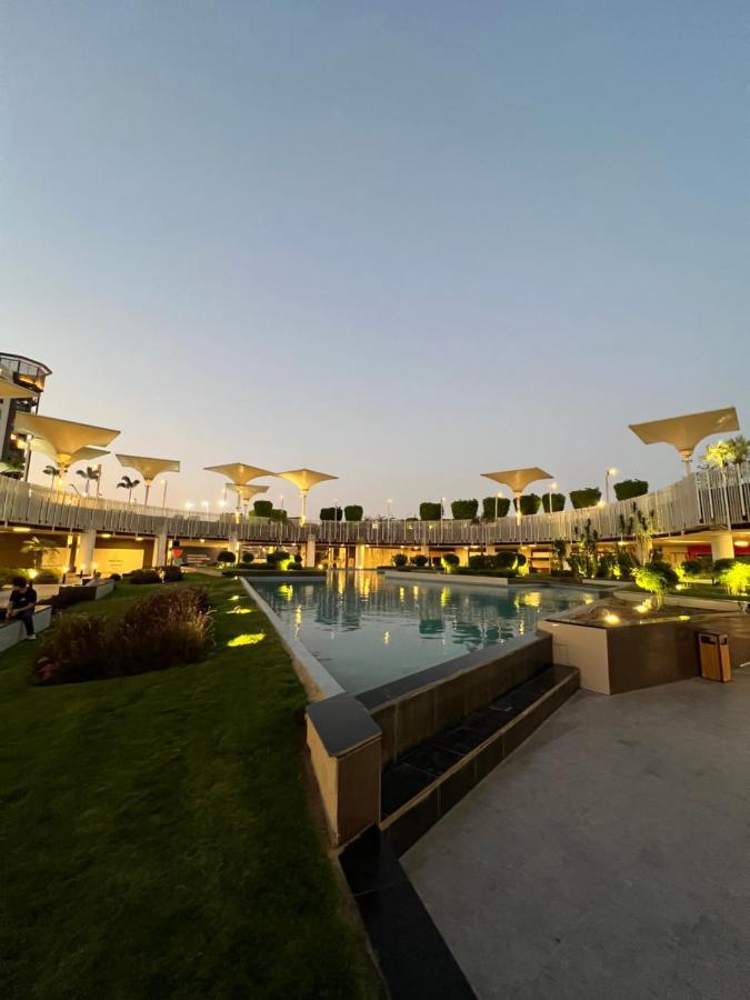 Luxury Hotel Apartment With Pools In Front Auc Kairo Eksteriør bilde